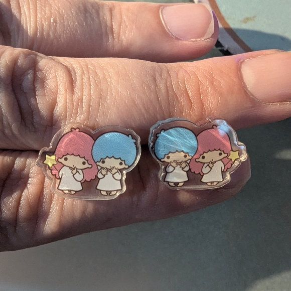 Little Twin Stars Cute Character Earrings - Pink and Blue - Picture 3 of 3